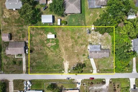 House in Ocoee, Florida 3 bedrooms, 165.18 sq.m. № 2197327 - photo 2