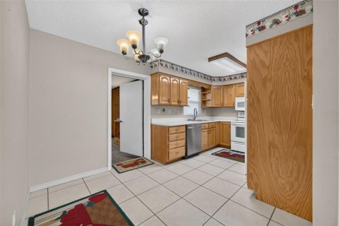 House in Ocoee, Florida 3 bedrooms, 165.18 sq.m. № 2197327 - photo 27