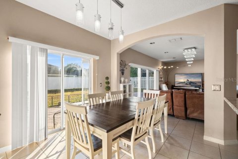 Villa ou maison à vendre à Winter Garden, Floride: 5 chambres, 341.23 m2 № 2143335 - photo 18