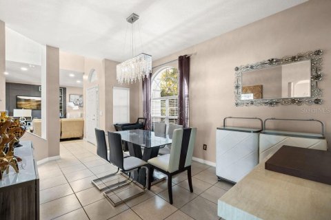 Villa ou maison à vendre à Winter Garden, Floride: 5 chambres, 341.23 m2 № 2143335 - photo 9