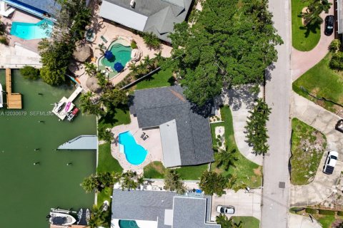 Villa ou maison à vendre à Saint Petersburg, Floride: 3 chambres, 203.08 m2 № 2244304 - photo 23