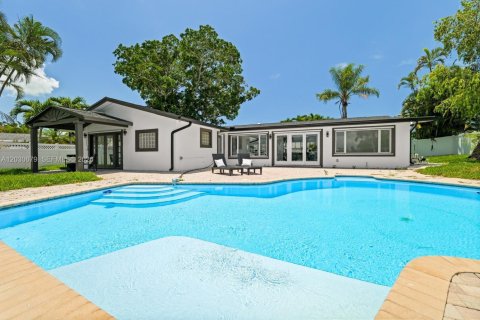 Villa ou maison à vendre à Saint Petersburg, Floride: 3 chambres, 203.08 m2 № 2244304 - photo 6