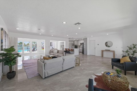 Villa ou maison à vendre à Saint Petersburg, Floride: 3 chambres, 203.08 m2 № 2244304 - photo 17