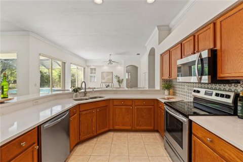 House in Plant City, Florida 4 bedrooms, 242.1 sq.m. № 1761375 - photo 15