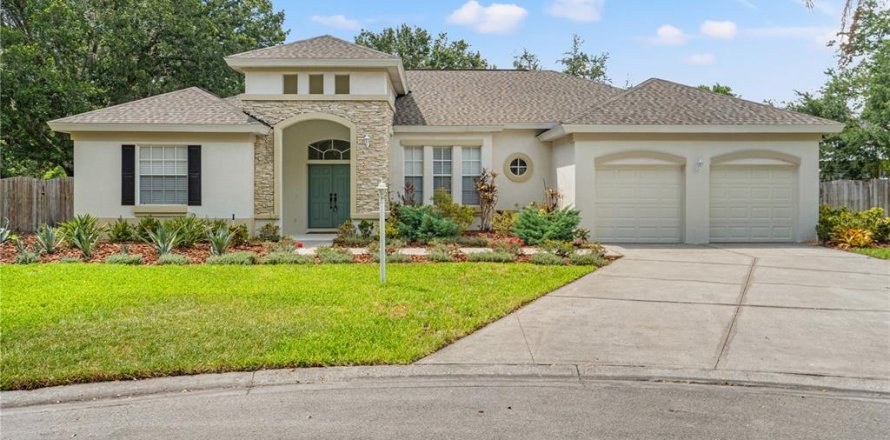 House in Plant City, Florida 4 bedrooms, 242.1 sq.m. № 1761375