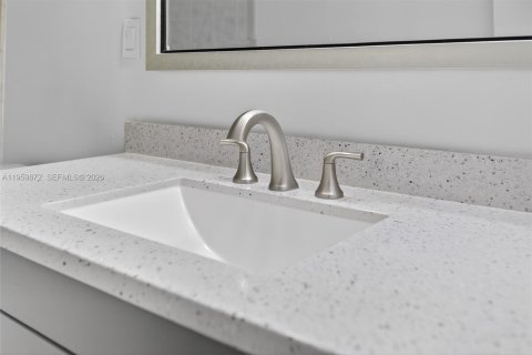 Condominio en venta en Palm Beach Gardens, Florida, 2 dormitorios, 102.56 m2 № 2029407 - foto 24