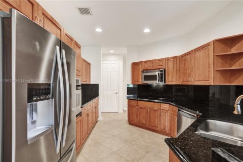 Купить таунхаус в Уэстон, Флорида 3 спальни, 144.93м2, № 1974173 - фото 22