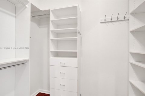 Купить таунхаус в Уэстон, Флорида 3 спальни, 144.93м2, № 1974173 - фото 30