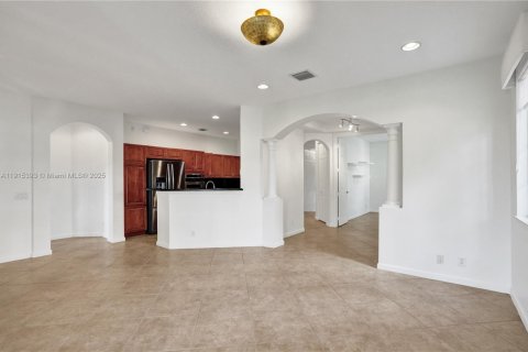 Купить таунхаус в Уэстон, Флорида 3 спальни, 144.93м2, № 1974173 - фото 14