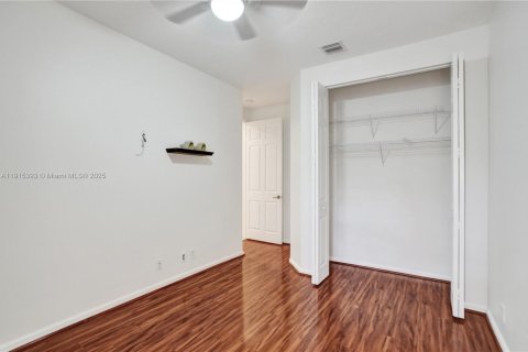 Купить таунхаус в Уэстон, Флорида 3 спальни, 144.93м2, № 1974173 - фото 9