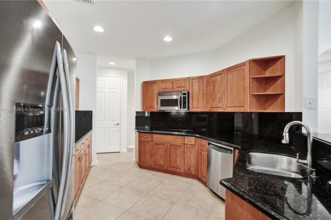 Купить таунхаус в Уэстон, Флорида 3 спальни, 144.93м2, № 1974173 - фото 23