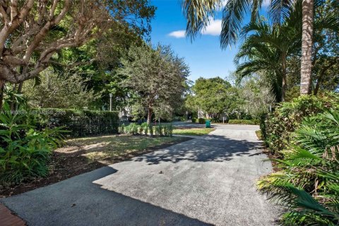 Land in Miami, Florida № 2023550 - photo 15