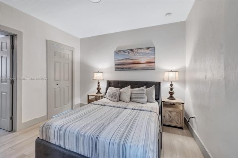 Villa ou maison à vendre à Miami, Floride: 3 chambres, 83.61 m2 № 1892804 - photo 11