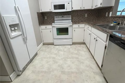 Casa en alquiler en Seffner, Florida, 2 dormitorios, 97.64 m2 № 1904981 - foto 3