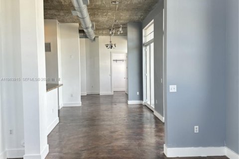 Copropriété à louer à Miami, Floride: 2 chambres, 114.64 m2 № 2047262 - photo 4