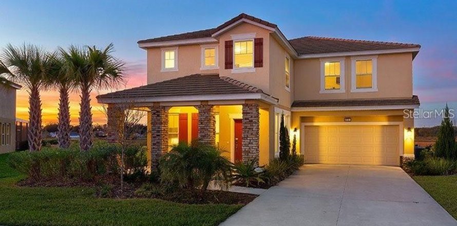 House in Davenport, Florida 7 bedrooms, 301.65 sq.m. № 1777239