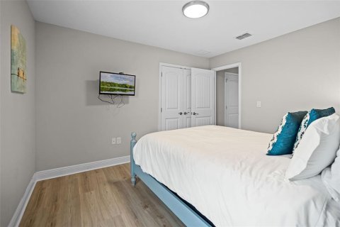 House in Davenport, Florida 7 bedrooms, 301.65 sq.m. № 1777239 - photo 30