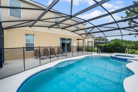 House in Davenport, Florida 7 bedrooms, 301.65 sq.m. № 1777239 - photo 17