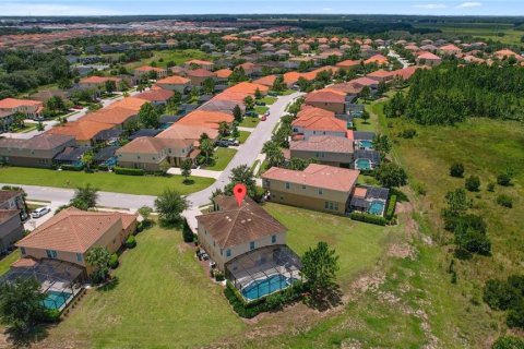 House in Davenport, Florida 7 bedrooms, 301.65 sq.m. № 1777239 - photo 4