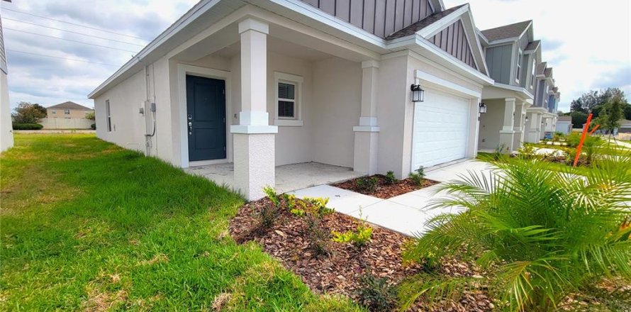 Villa ou maison à Eagle Lake, Floride 3 chambres, 135.73 m2 № 2151068