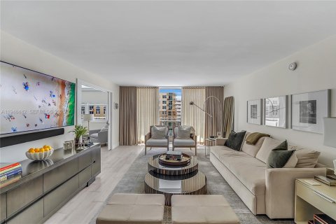 Купить кондоминиум в Халландейл-Бич, Флорида 2 спальни, 115.94м2, № 2005413 - фото 5