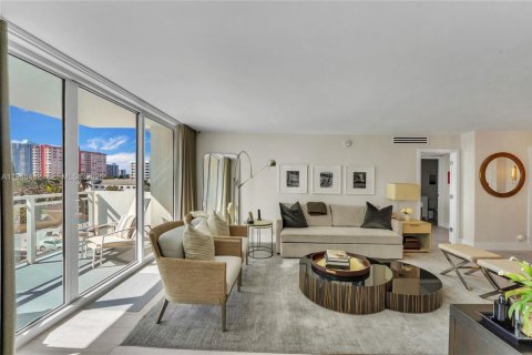 Купить кондоминиум в Халландейл-Бич, Флорида 2 спальни, 115.94м2, № 2005413 - фото 18