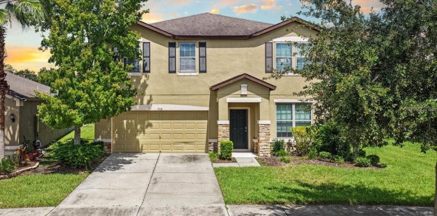 Villa ou maison à Riverview, Floride 5 chambres, 245.08 m2 № 2349555