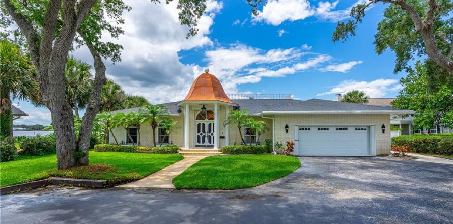 House in Ormond Beach, Florida 2 bedrooms, 285.02 sq.m. № 1893864