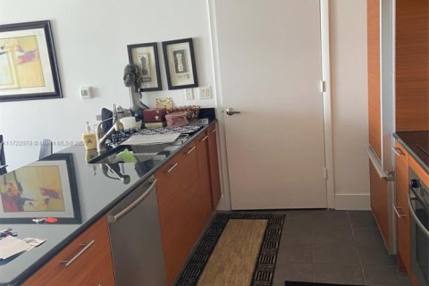 Снять в аренду кондоминиум в Майами, Флорида 2 спальни, 122.82м2, № 2088688 - фото 4