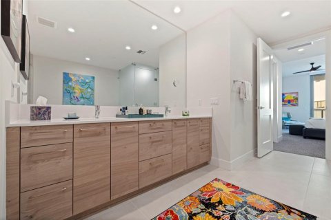 Condominio en venta en Saint Petersburg, Florida, 2 dormitorios, 189.15 m2 № 1725773 - foto 20