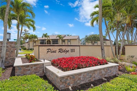 Кондоминиум с 2 спальнями в Гринакрес, Флорида № 2049633