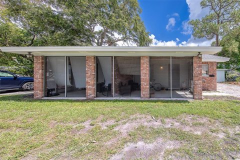Commercial property in Dunedin, Florida 10 bedrooms, 412.49 sq.m. № 2216123 - photo 3