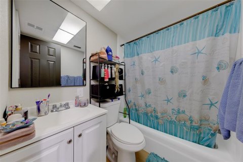 Commercial property in Dunedin, Florida 10 bedrooms, 412.49 sq.m. № 2216123 - photo 19
