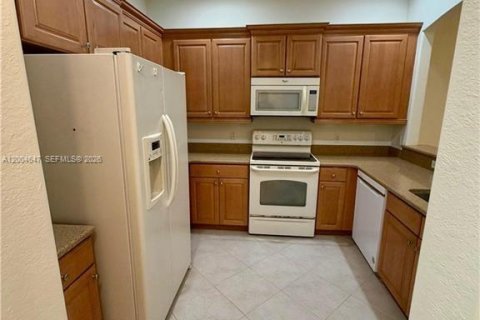 Touwnhouse à vendre à Fort Myers, Floride: 3 chambres № 2068640 - photo 6