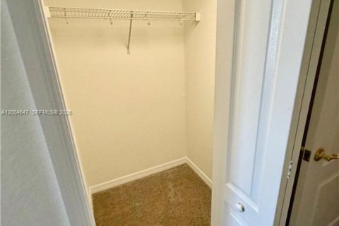 Touwnhouse à vendre à Fort Myers, Floride: 3 chambres № 2068640 - photo 18