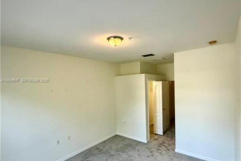 Touwnhouse à vendre à Fort Myers, Floride: 3 chambres № 2068640 - photo 11