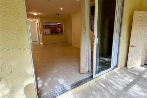 Touwnhouse à vendre à Fort Myers, Floride: 3 chambres № 2068640 - photo 21