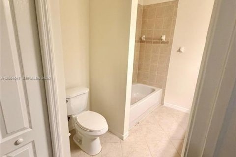 Touwnhouse à vendre à Fort Myers, Floride: 3 chambres № 2068640 - photo 15