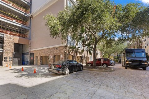 Condo in Tampa, Florida, 2 bedrooms  № 1839959 - photo 2