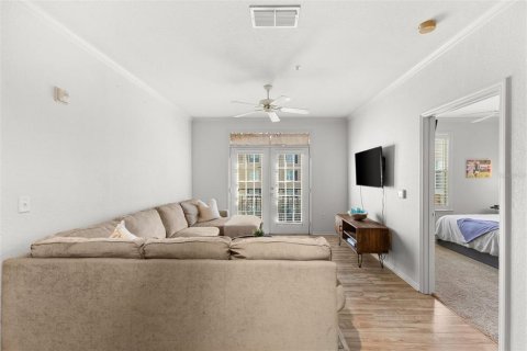 Condo in Tampa, Florida, 2 bedrooms  № 1839959 - photo 10