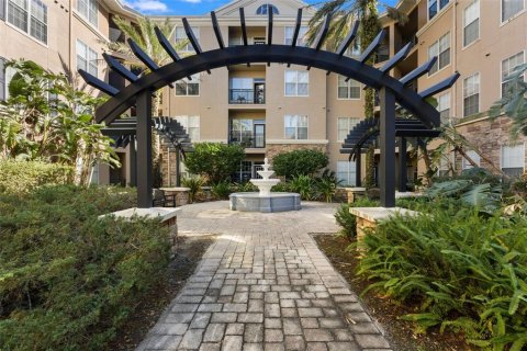Condo in Tampa, Florida, 2 bedrooms  № 1839959 - photo 1