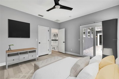 Casa en venta en Wesley Chapel, Florida, 7 dormitorios, 399.67 m2 № 1805227 - foto 29