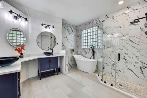 Casa en venta en Wesley Chapel, Florida, 7 dormitorios, 399.67 m2 № 1805227 - foto 22
