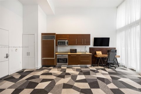 Condominio en alquiler en Miami, Florida, 53.42 m2 № 1926942 - foto 3