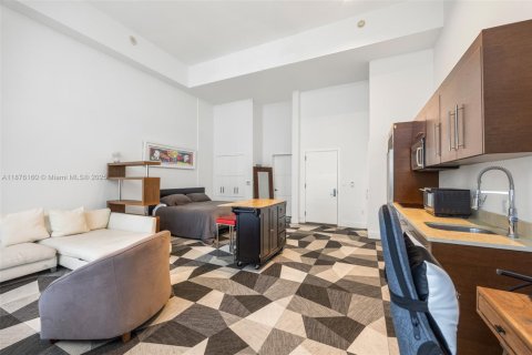 Condominio en alquiler en Miami, Florida, 53.42 m2 № 1926942 - foto 5