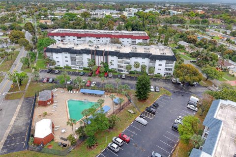 Copropriété à vendre à Lauderhill, Floride: 2 chambres, 110.09 m2 № 2048675 - photo 20