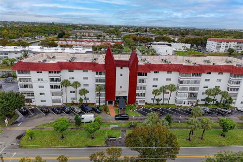 Copropriété à vendre à Lauderhill, Floride: 2 chambres, 110.09 m2 № 2048675 - photo 18