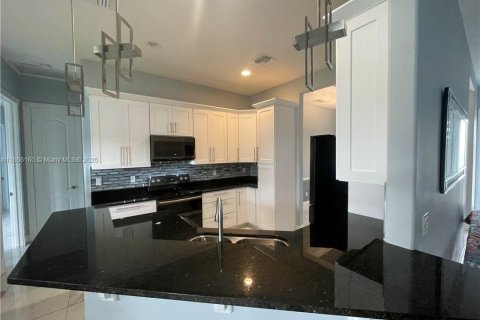 Villa ou maison à vendre à Port St. Lucie, Floride: 5 chambres, 198.35 m2 № 1893513 - photo 6