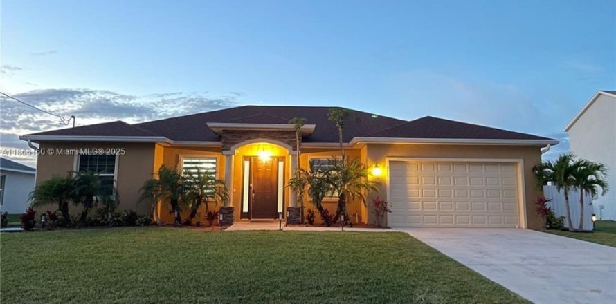 Villa ou maison à Port St. Lucie, Floride 5 chambres, 198.35 m2 № 1893513