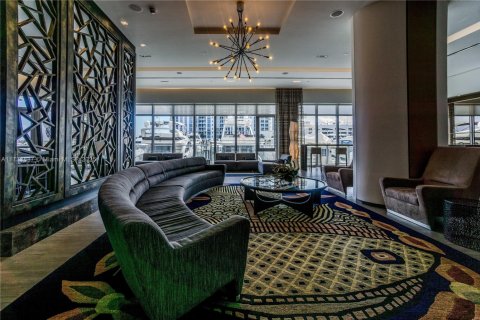 Condominio en venta en North Miami Beach, Florida, 2 dormitorios, 154.87 m2 № 1985017 - foto 26